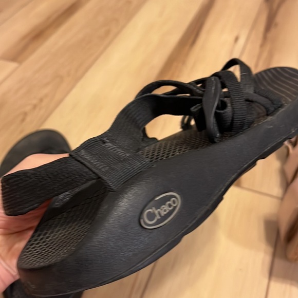 Chaco double strap sandal black in size 9 - Picture 4 of 4